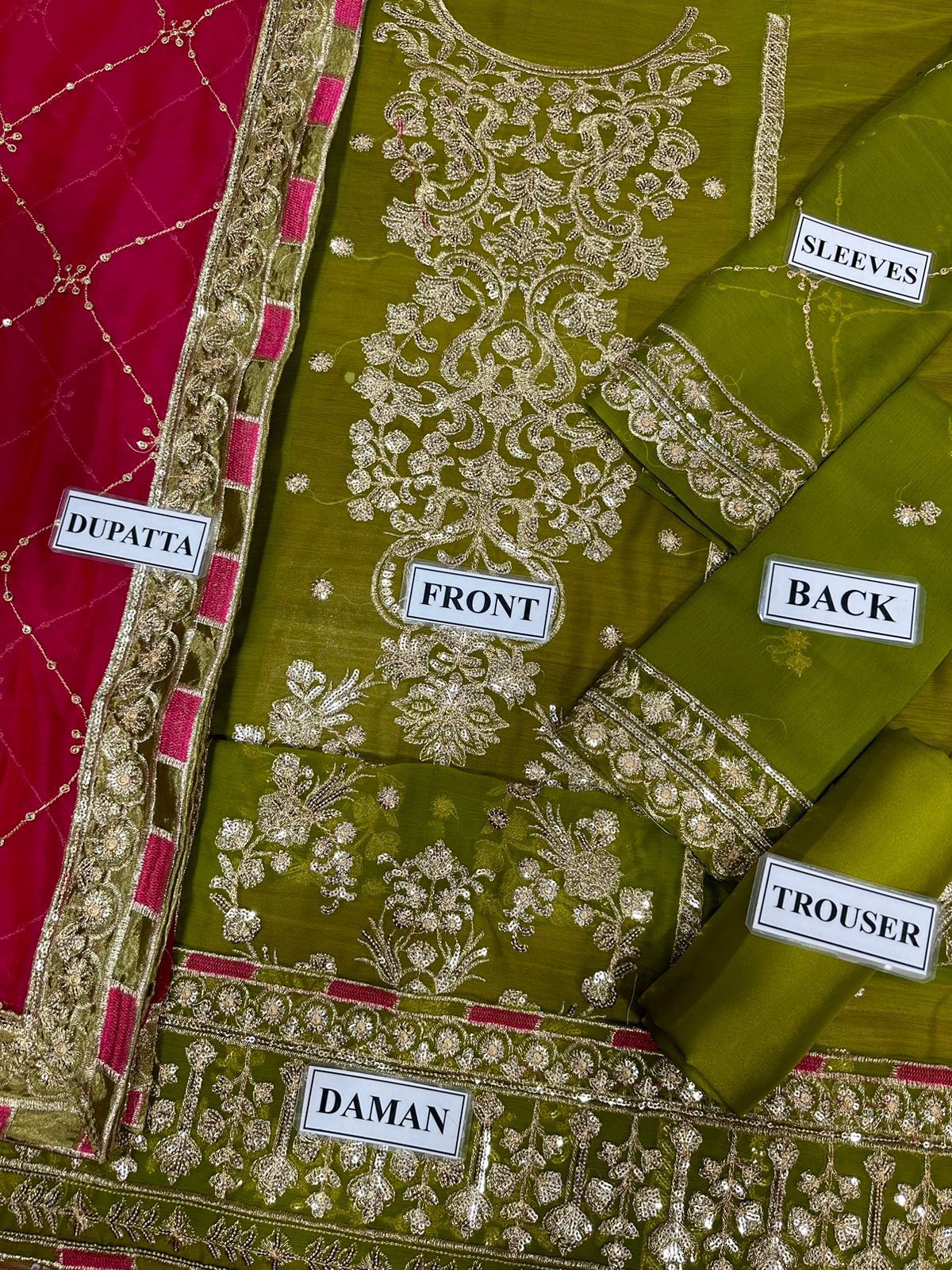 Chiffon Embroidered Luxury Unstitched 3PC – Pakistani Formal Wear