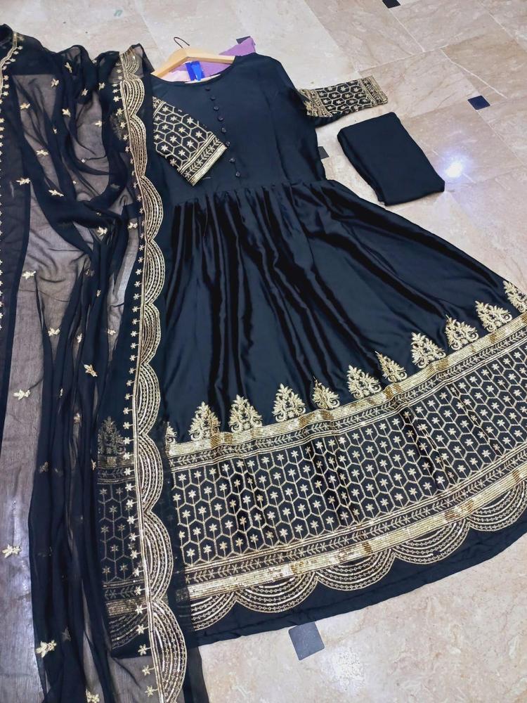 3 Pcs Women's Stitched Silk Embroidered Maxi | Luxury Formal Wear
