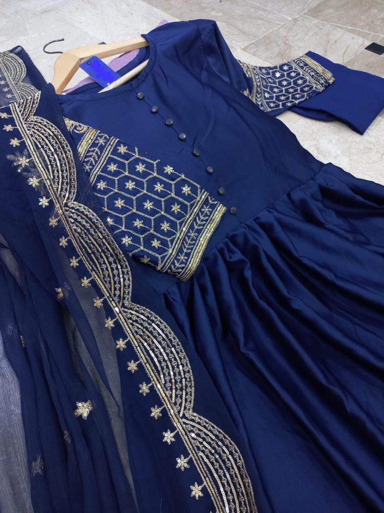 3 Pcs Women's Stitched Silk Embroidered Maxi | Luxury Formal Wear