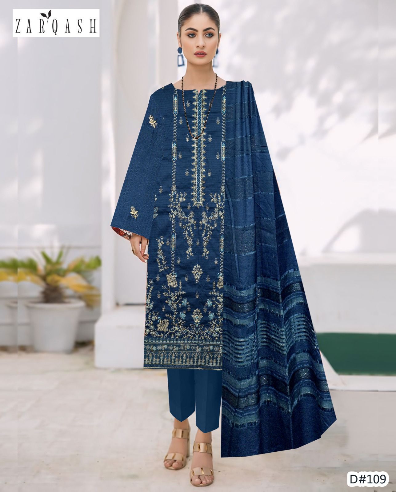 Women’s Winter Premium Collection – Zarqash Banadora Dhanak 3PC Embroidered Suit with Velvet Shawl