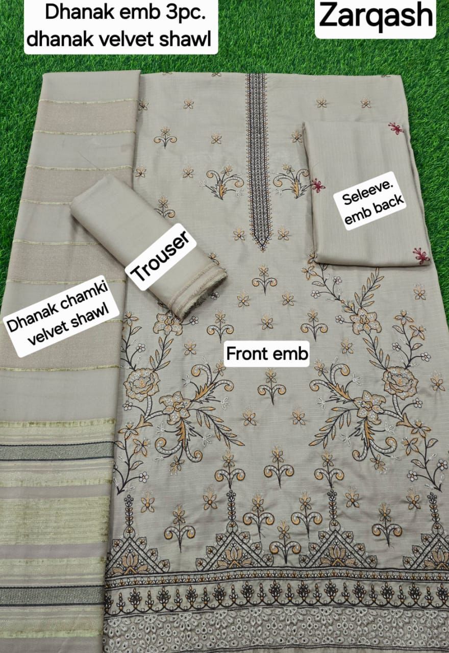 Women’s Winter Premium Collection – Zarqash Banadora Dhanak 3PC Embroidered Suit with Velvet Shawl