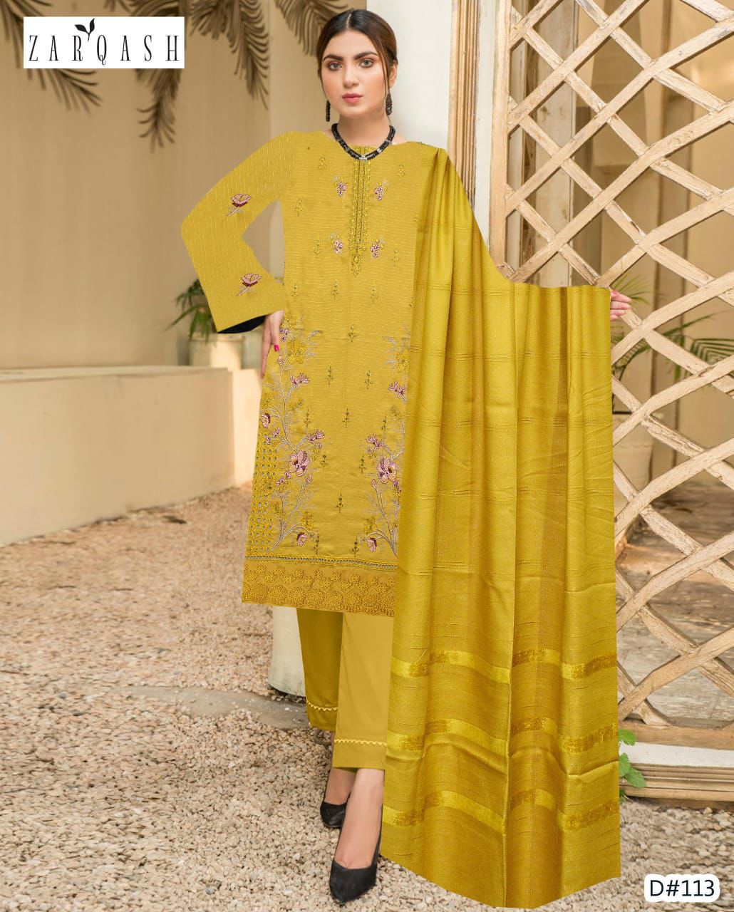 Women’s Winter Premium Collection – Zarqash Banadora Dhanak 3PC Embroidered Suit with Velvet Shawl