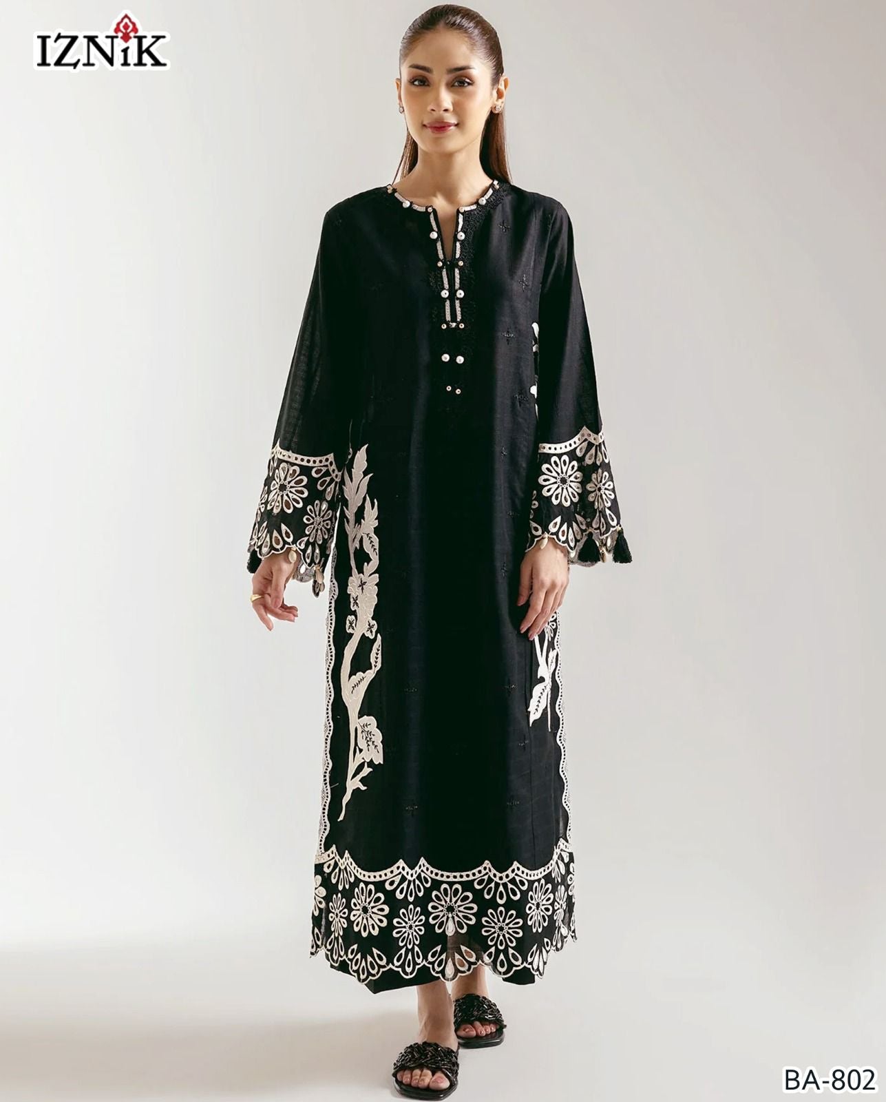 Women’s Winter Collection – MIX Brand Dhanak Embroidered 2PC Suit with Dyed Trouser