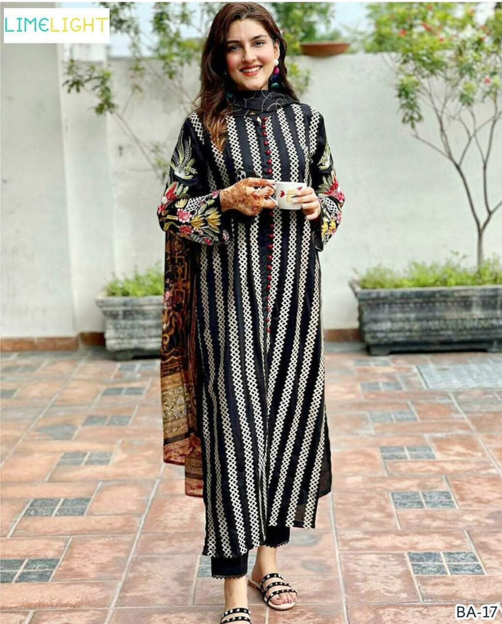 Women’s Winter Collection – MIX Brand Dhanak Embroidered 2PC Suit with Dyed Trouser