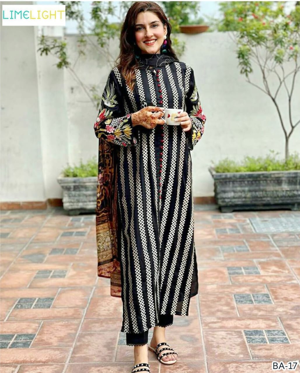 Women’s Winter Collection – MIX Brand Dhanak Embroidered 2PC Suit with Dyed Trouser