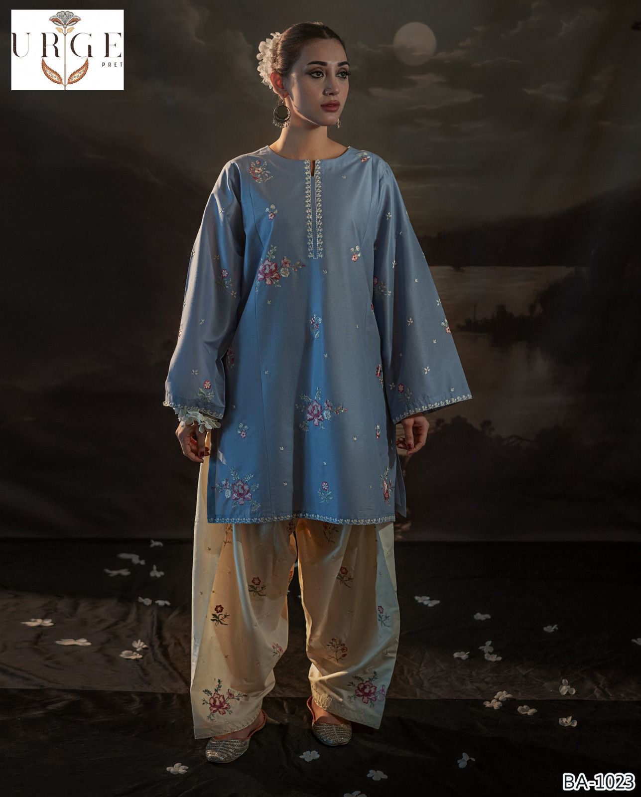 Women’s Winter Collection – MIX Brand Dhanak Embroidered 2PC Suit with Dyed Trouser