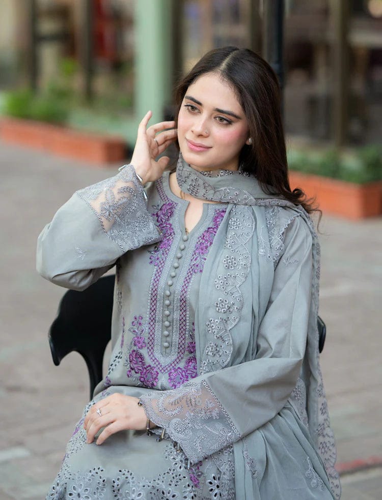 Libaas Luxury Embroidered Dhanak Suit with Shawl | Winter Collection 2025