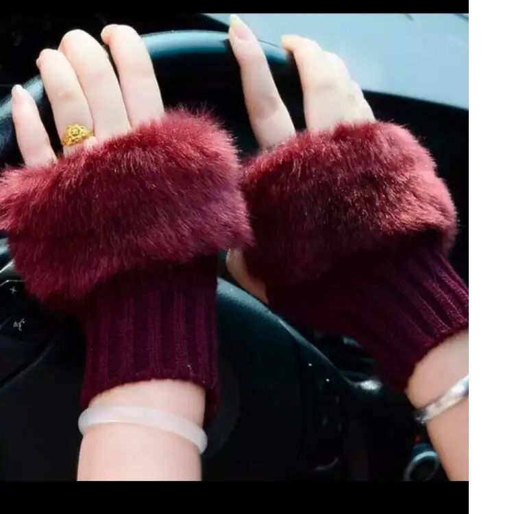 Women’s Plush Knitted Wool Fingerless Winter Gloves – Warm Short Mittens
